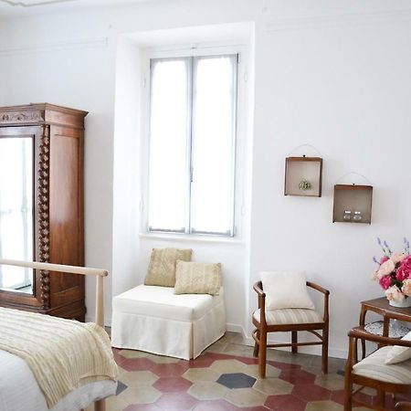 Italian Fairytale Apartment By Rent All Комо Екстериор снимка