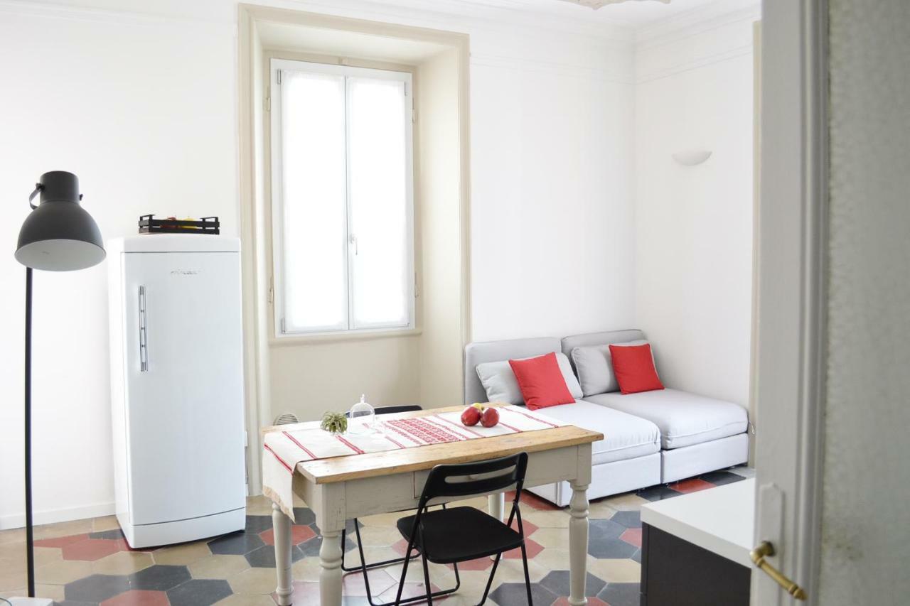 Italian Fairytale Apartment By Rent All Комо Екстериор снимка